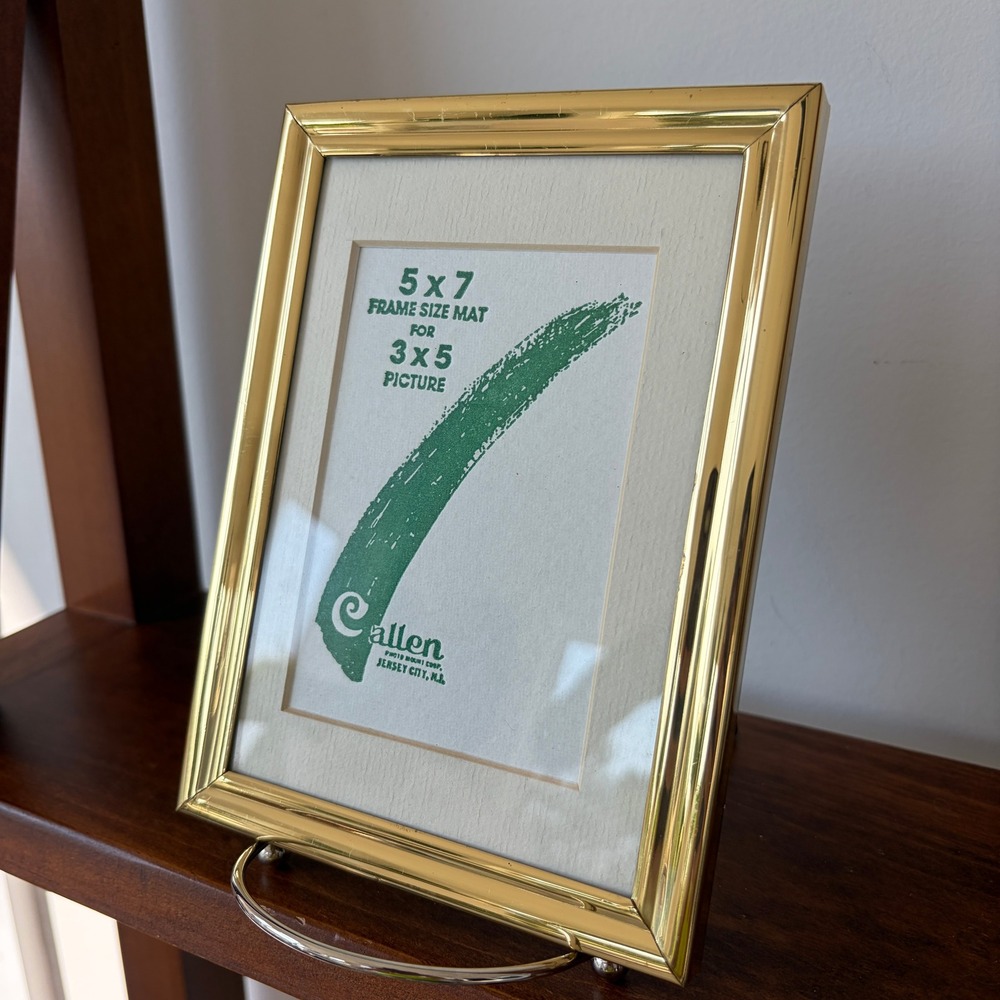 Vintage Callen Gold Tone Metal 5x7 Picture Frame with 3x5 Mat Wall Hanging